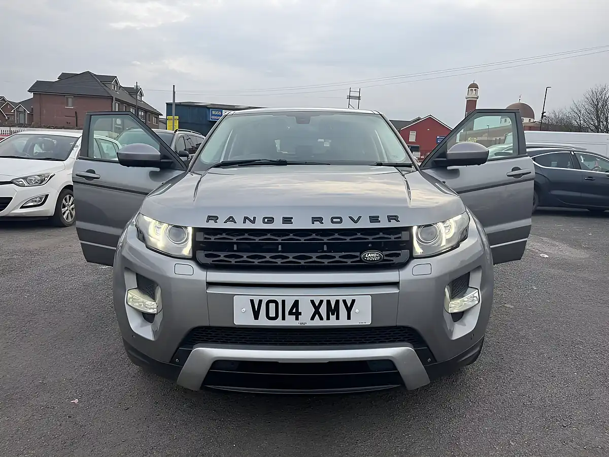 Used 2014 Land Rover Range Rover Evoque Dynamic Grey - Interior and Exterior details 3