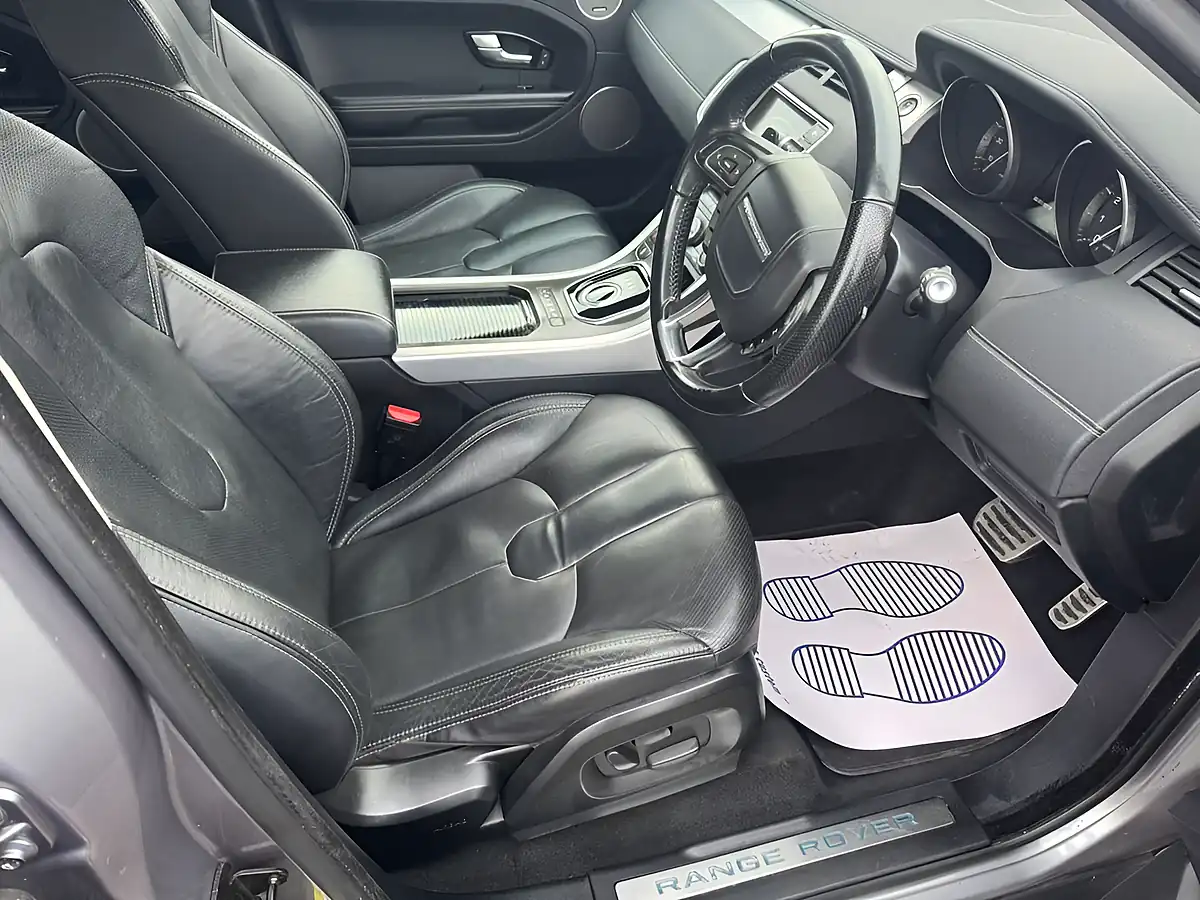 Used 2014 Land Rover Range Rover Evoque Dynamic Grey - Interior and Exterior details 4