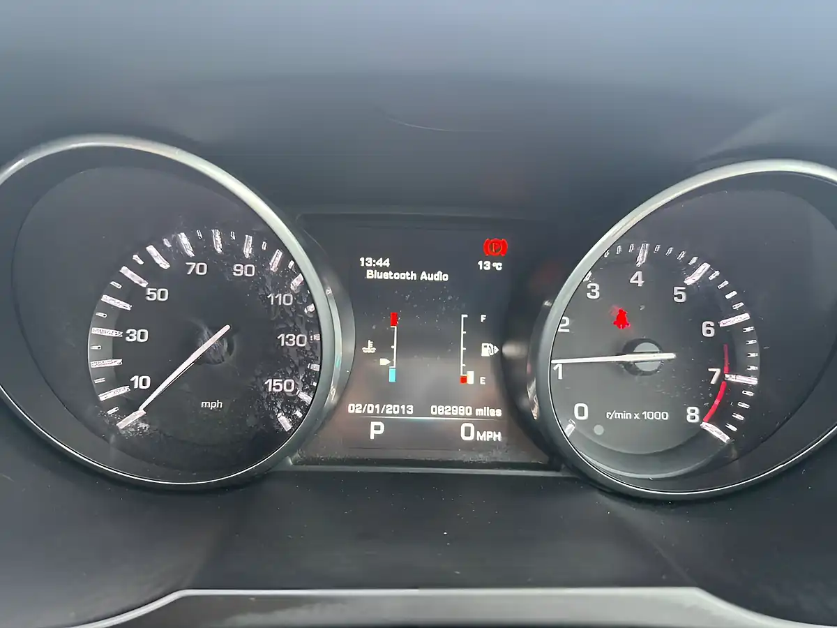 Used 2014 Land Rover Range Rover Evoque Dynamic Grey - Interior and Exterior details 5