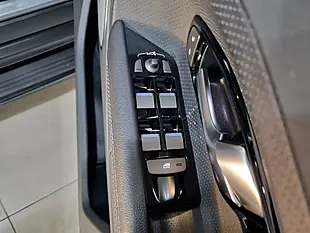 Used 2014 Land Rover Range Rover Evoque Dynamic Grey - Interior and Exterior details 18