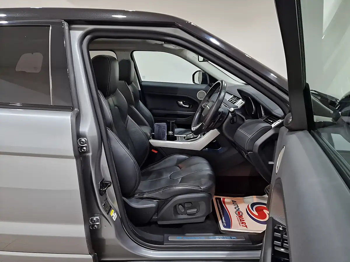 Used 2014 Land Rover Range Rover Evoque Dynamic Grey - Interior and Exterior details 9