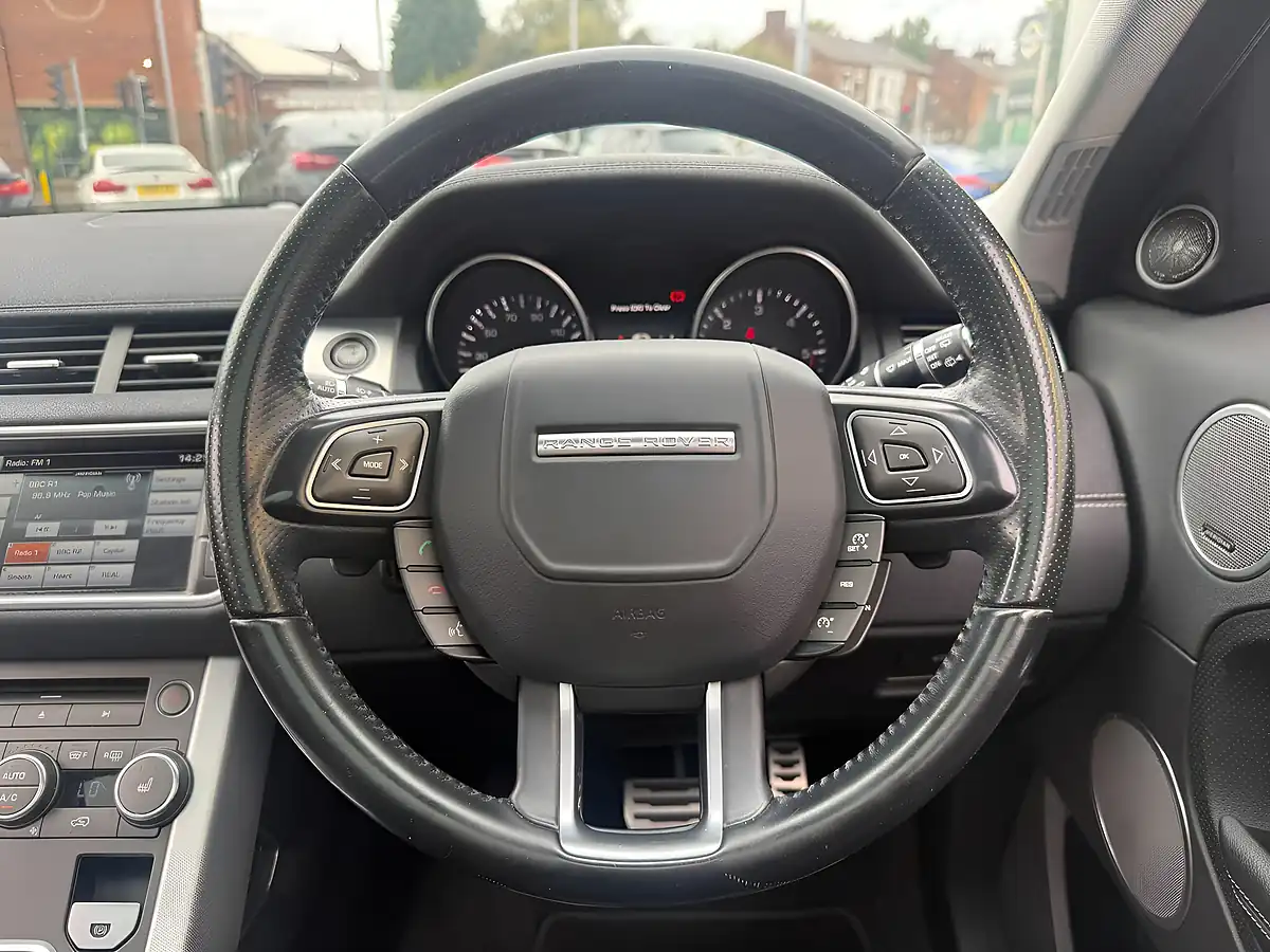 Used 2014 Land Rover Range Rover Evoque Dynamic Grey - Interior and Exterior details 17