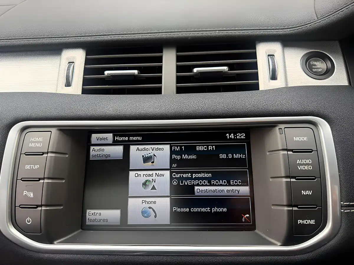 Used 2014 Land Rover Range Rover Evoque Dynamic Grey - Interior and Exterior details 19