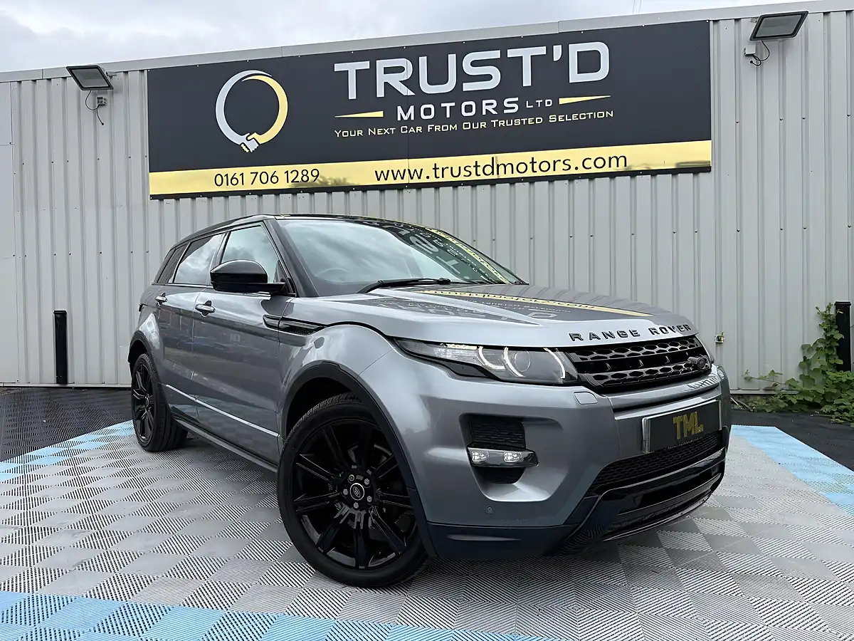 Used 2014 Land Rover Range Rover Evoque Dynamic Grey - Interior and Exterior details 3