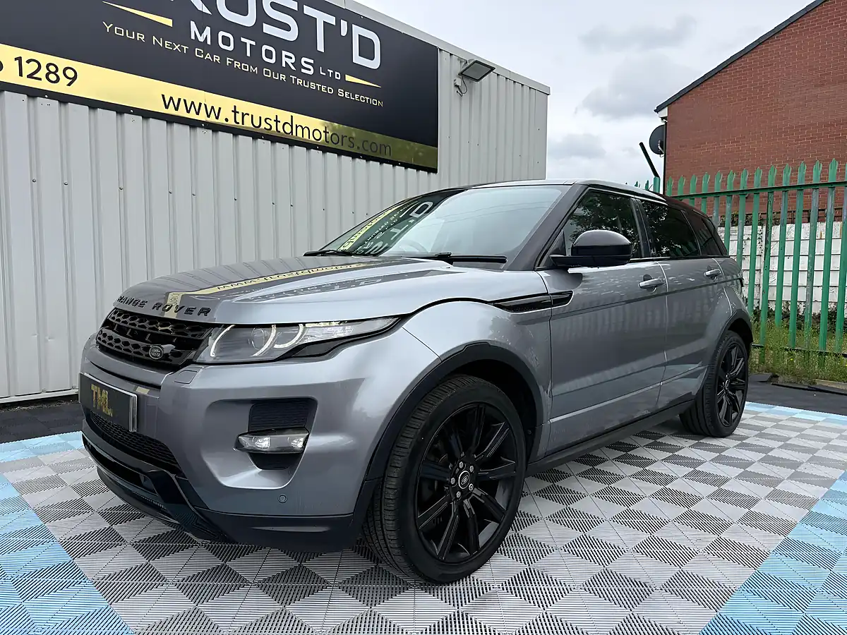 Used 2014 Land Rover Range Rover Evoque Dynamic Grey - Interior and Exterior details 7