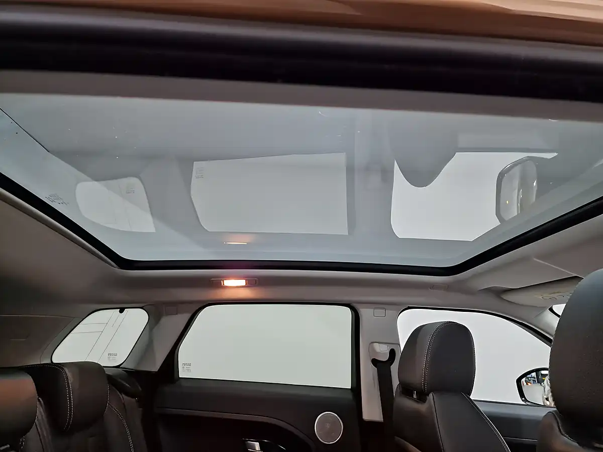 Used 2014 Land Rover Range Rover Evoque Dynamic Lux Bronze - Interior and Exterior details 14
