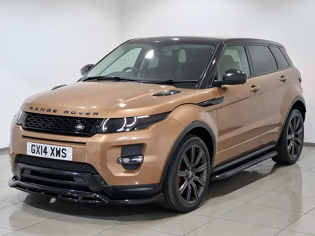 Used 2014 Land Rover Range Rover Evoque Dynamic Lux Bronze - Interior and Exterior details 3