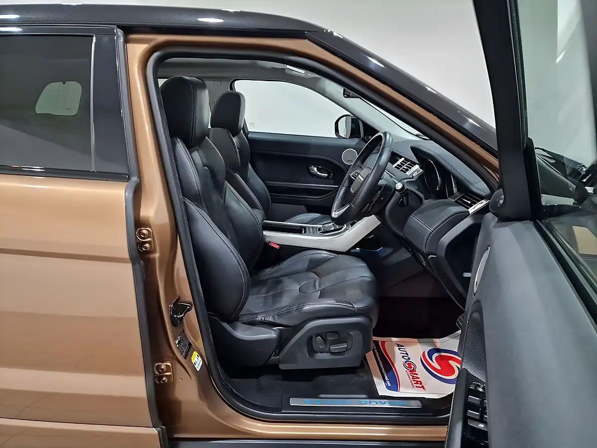 Used 2014 Land Rover Range Rover Evoque Dynamic Lux Bronze - Interior and Exterior details 9