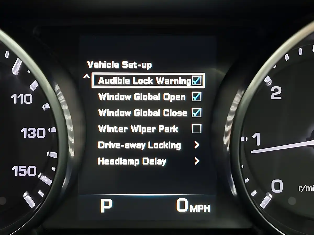 Used 2014 Land Rover Range Rover Evoque Dynamic Lux Limited Edition Black - Interior and Exterior details 17