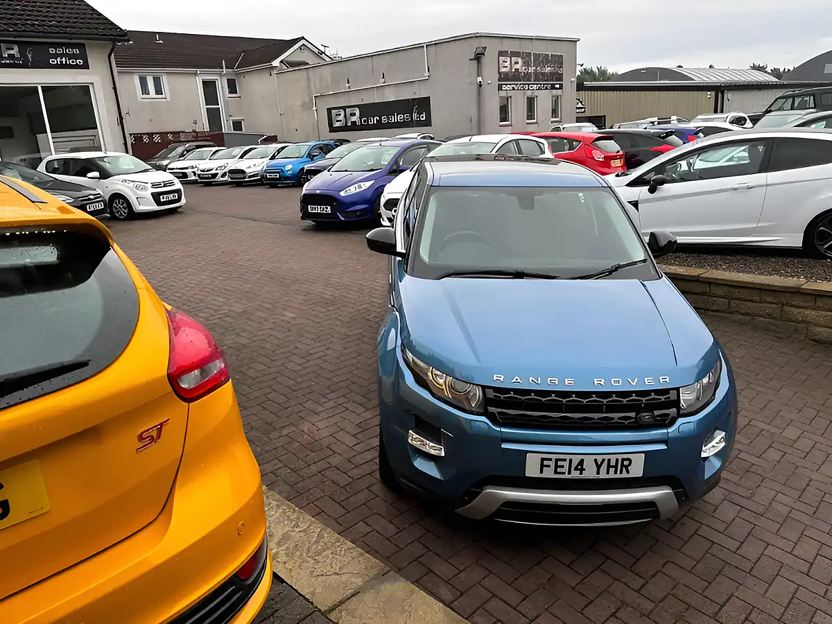Used 2014 Land Rover Range Rover Evoque Dynamic Mauritius Blue - Interior and Exterior details 10