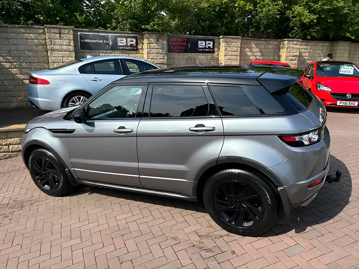 Used 2014 Land Rover Range Rover Evoque Dynamic Orkney Grey Metallic - Interior and Exterior details 6