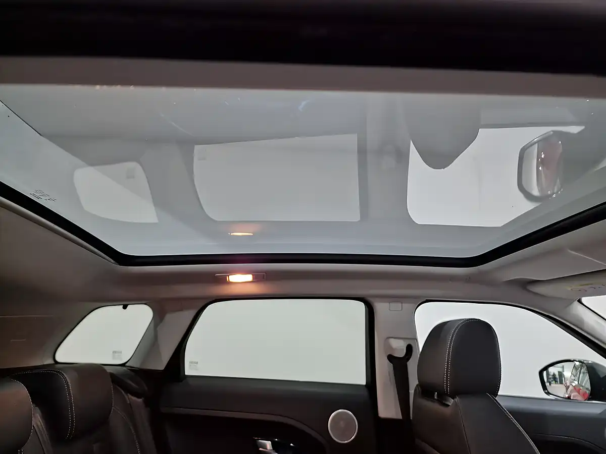 Used 2014 Land Rover Range Rover Evoque Dynamic Red - Interior and Exterior details 11