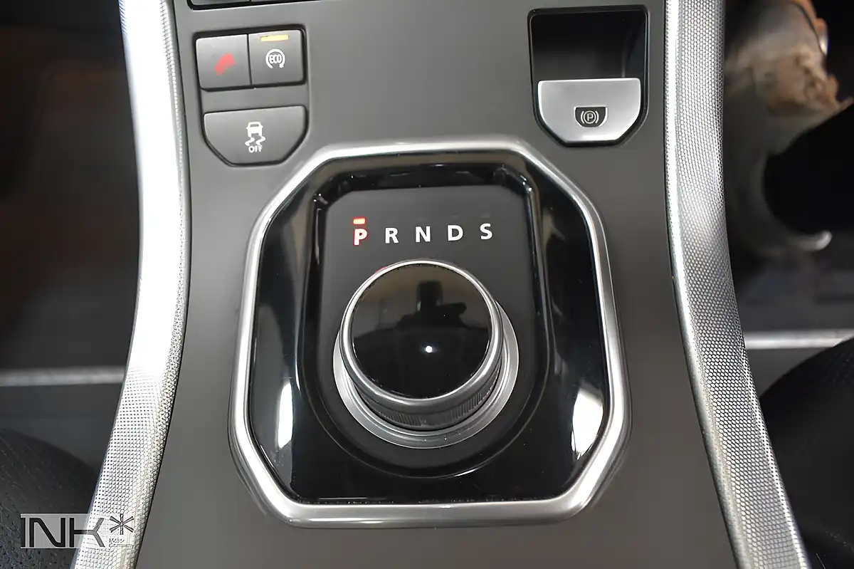 Used 2014 Land Rover Range Rover Evoque Dynamic Red - Interior and Exterior details 13