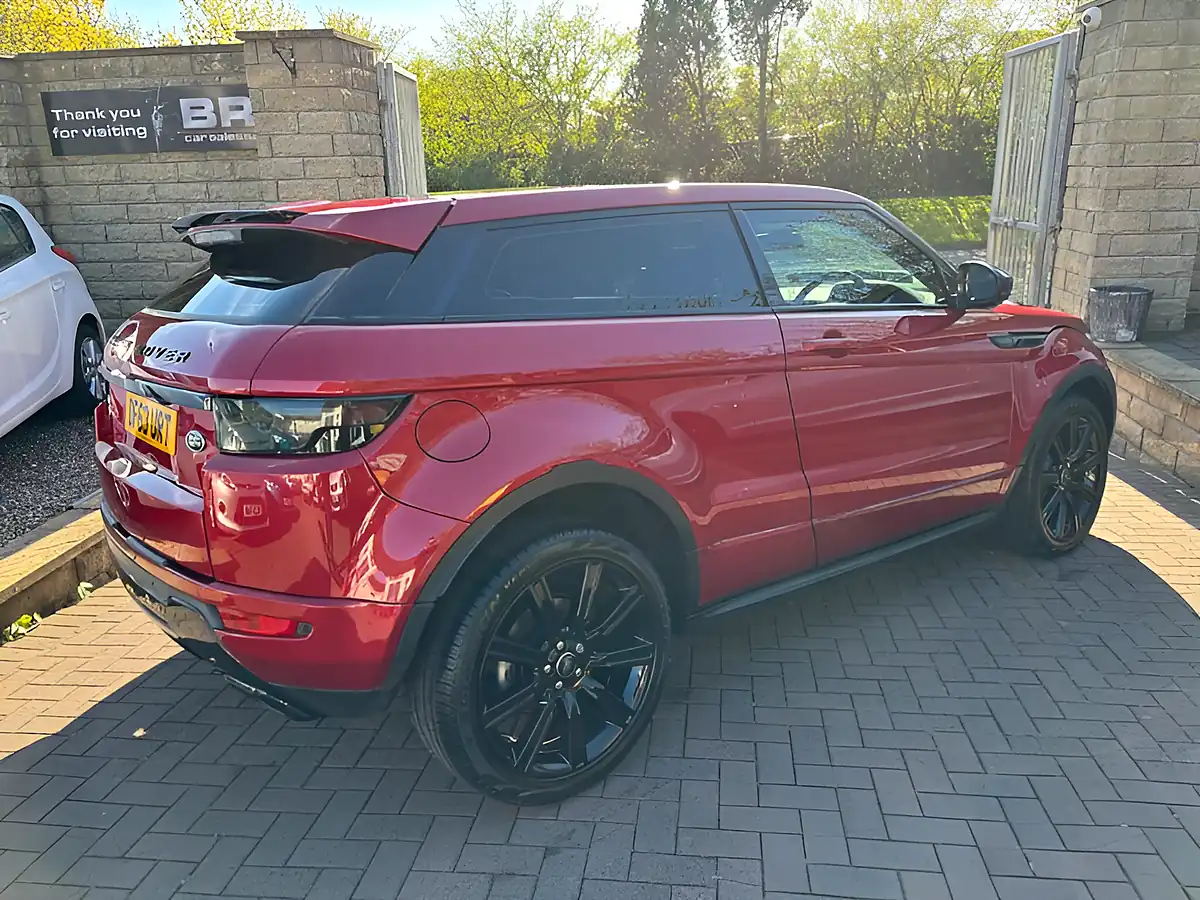 Used 2014 Land Rover Range Rover Evoque Dynamic Red - Interior and Exterior details 10