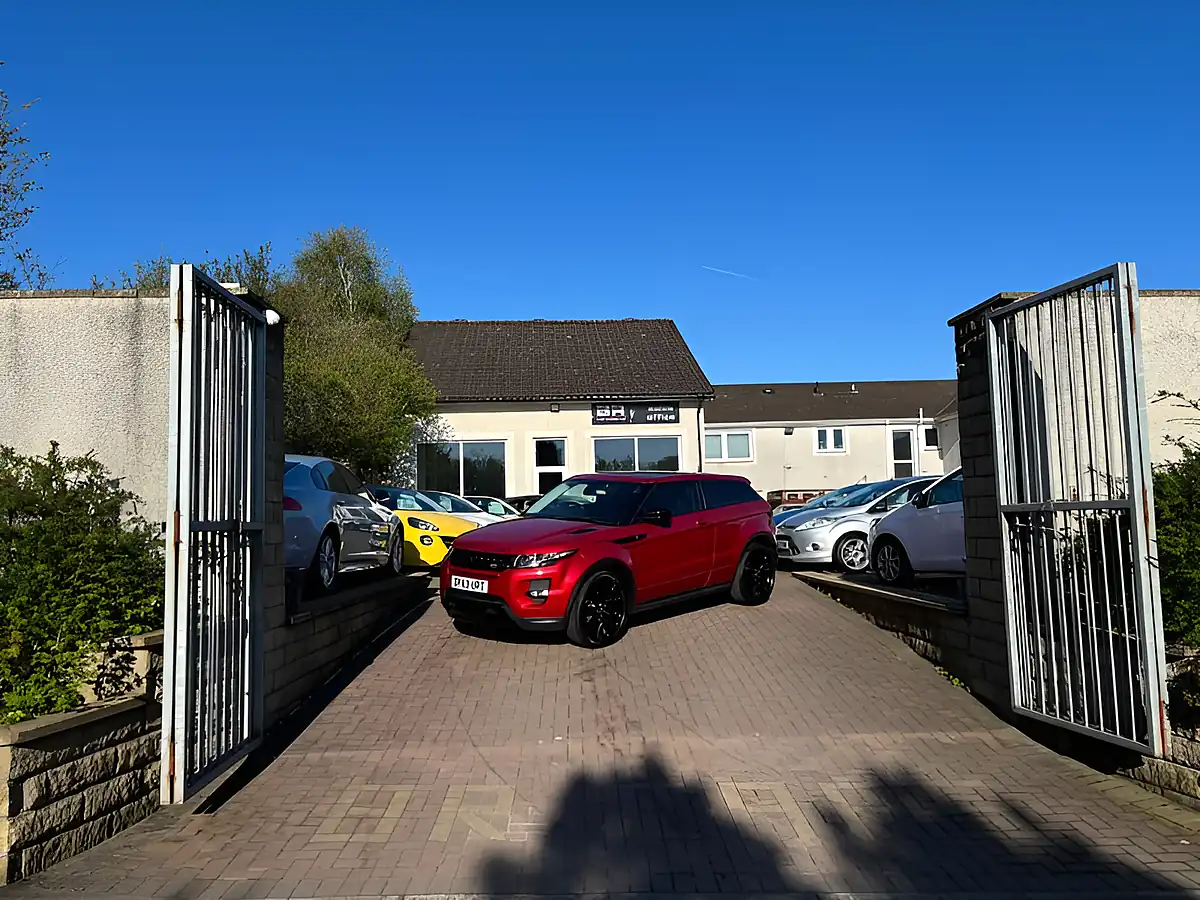 Used 2014 Land Rover Range Rover Evoque Dynamic Red - Interior and Exterior details 3