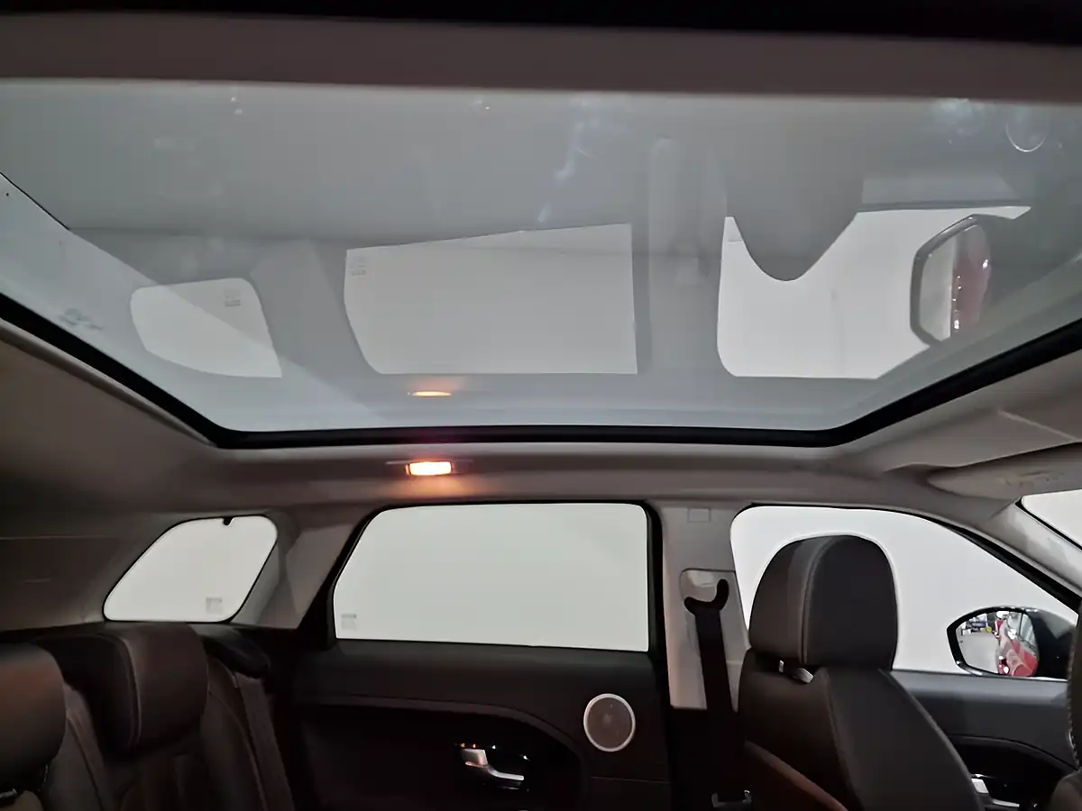 Used 2014 Land Rover Range Rover Evoque Dynamic Red - Interior and Exterior details 17