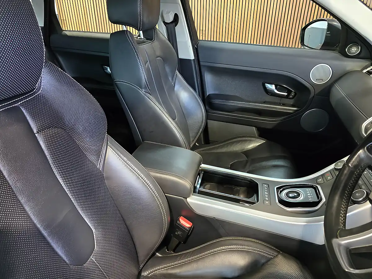 Used 2014 Land Rover Range Rover Evoque Dynamic Red - Interior and Exterior details 12