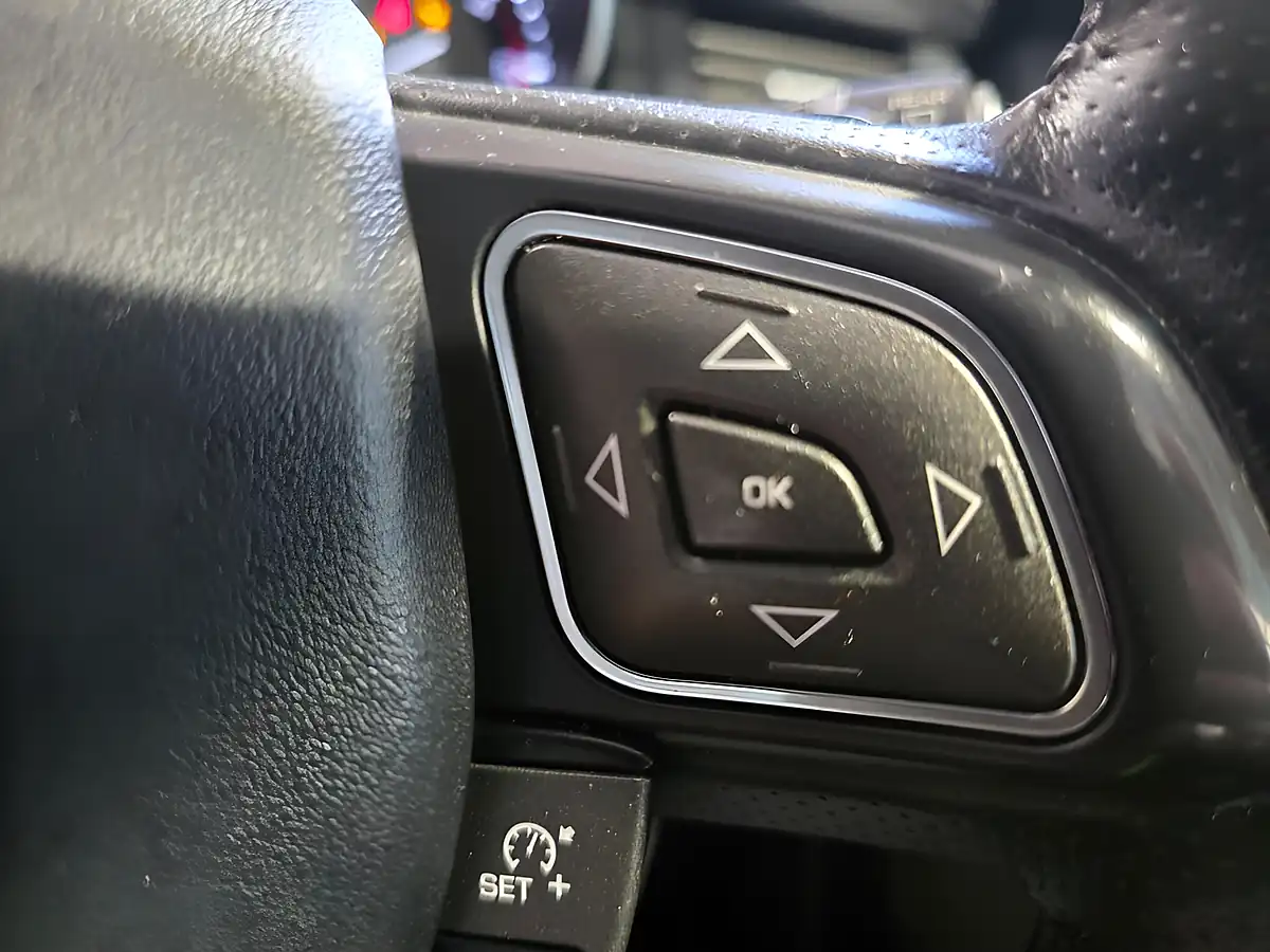 Used 2014 Land Rover Range Rover Evoque Dynamic Red - Interior and Exterior details 20