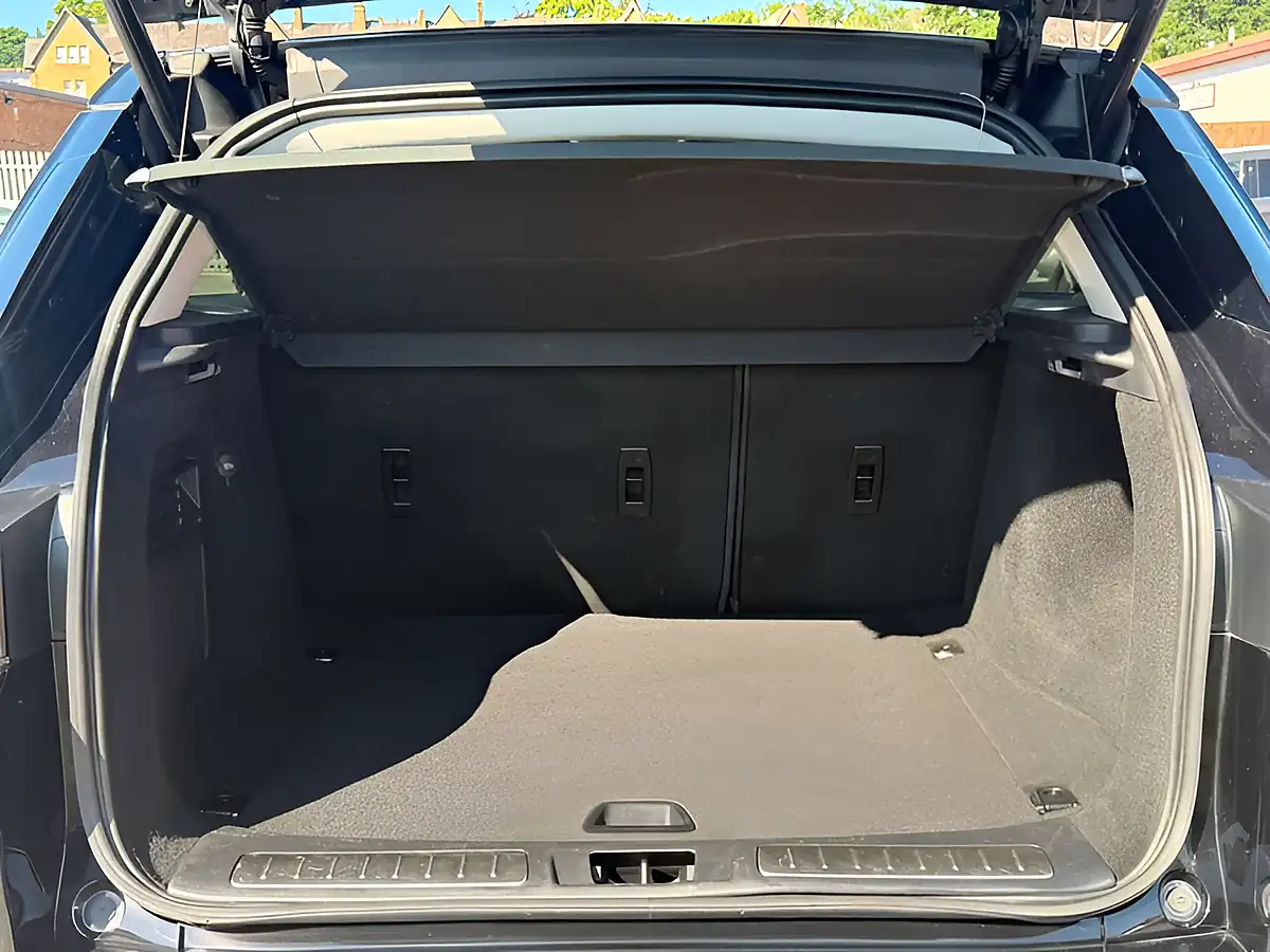 Used 2014 Land Rover Range Rover Evoque Dynamic Santorini Black - Interior and Exterior details 17