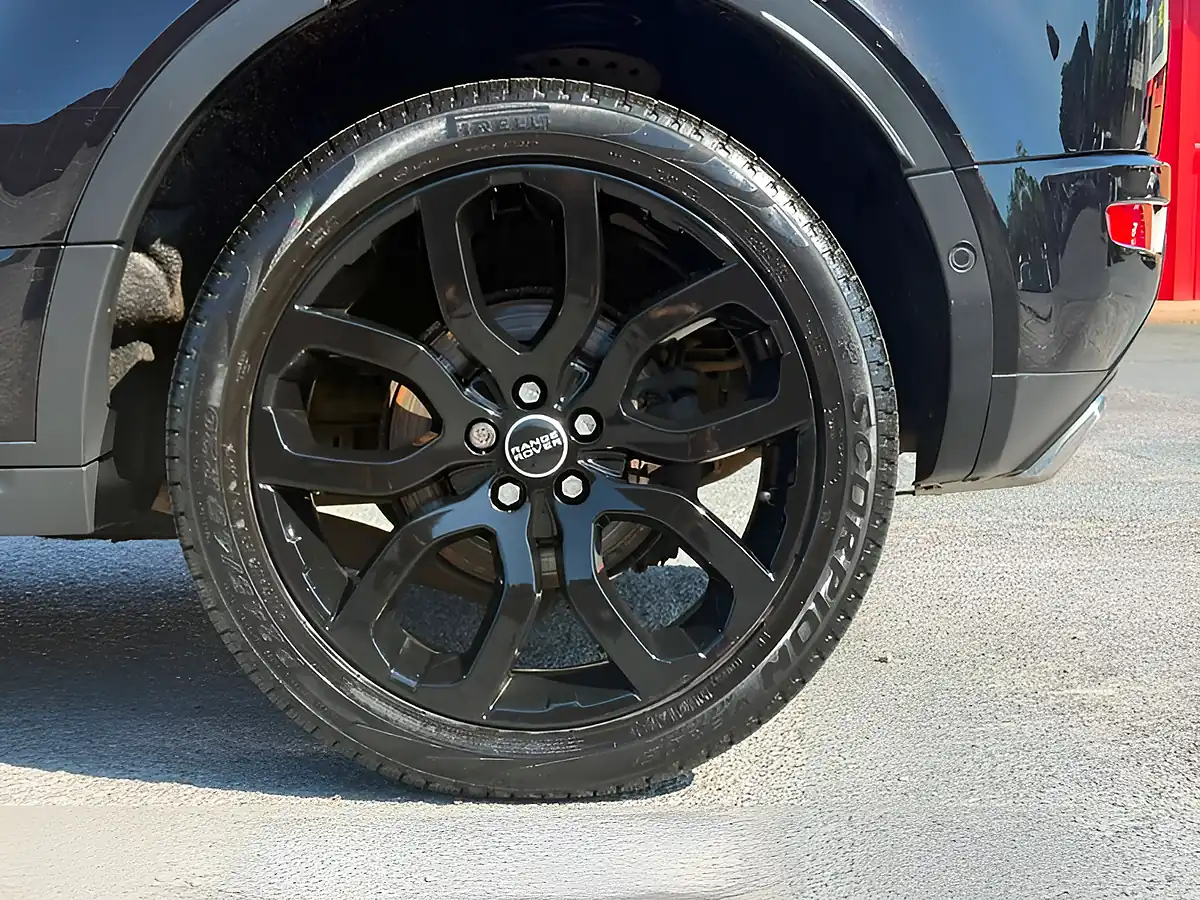 Used 2014 Land Rover Range Rover Evoque Dynamic Santorini Black - Interior and Exterior details 19
