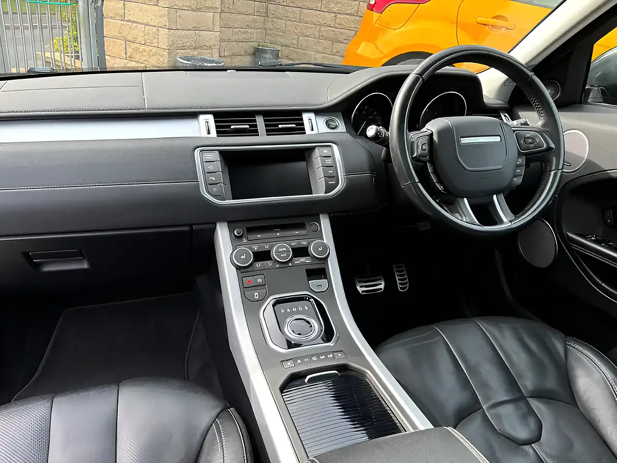 Used 2014 Land Rover Range Rover Evoque Dynamic Santorini Black - Interior and Exterior details 11