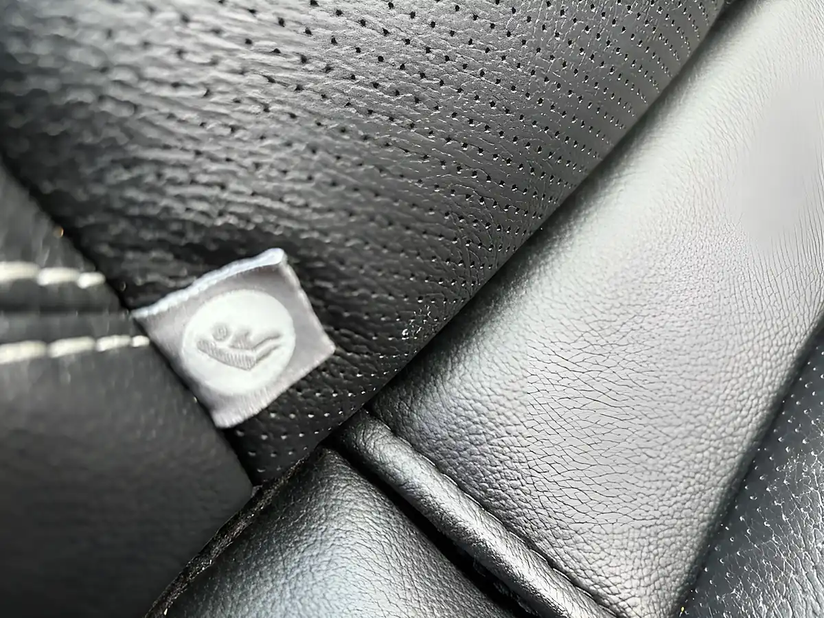 Used 2014 Land Rover Range Rover Evoque Dynamic Santorini Black - Interior and Exterior details 18