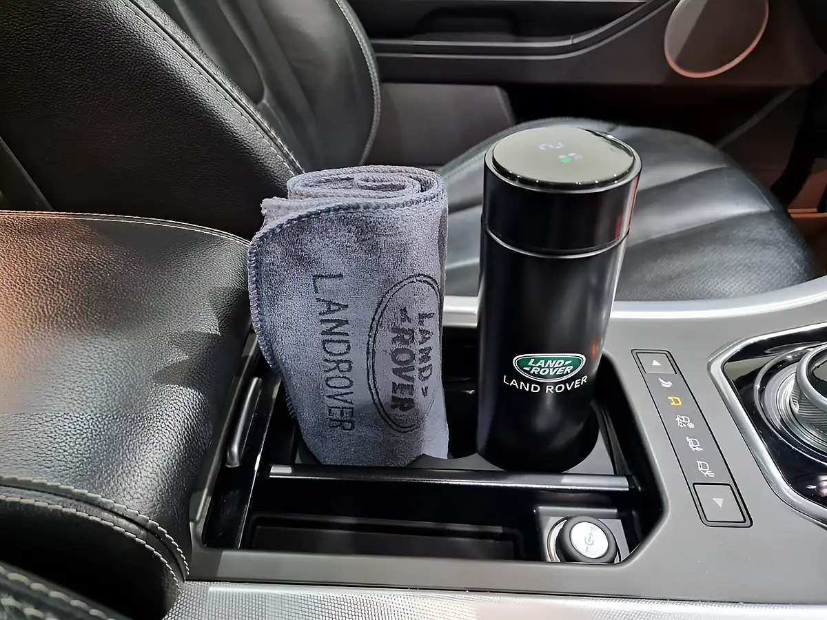 Used 2014 Land Rover Range Rover Evoque Dynamic Santorini Black - Interior and Exterior details 11