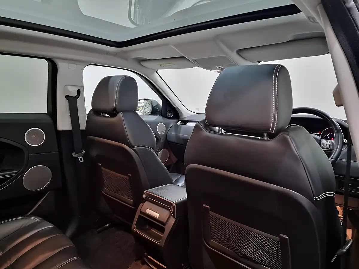 Used 2014 Land Rover Range Rover Evoque Dynamic Santorini Black - Interior and Exterior details 16