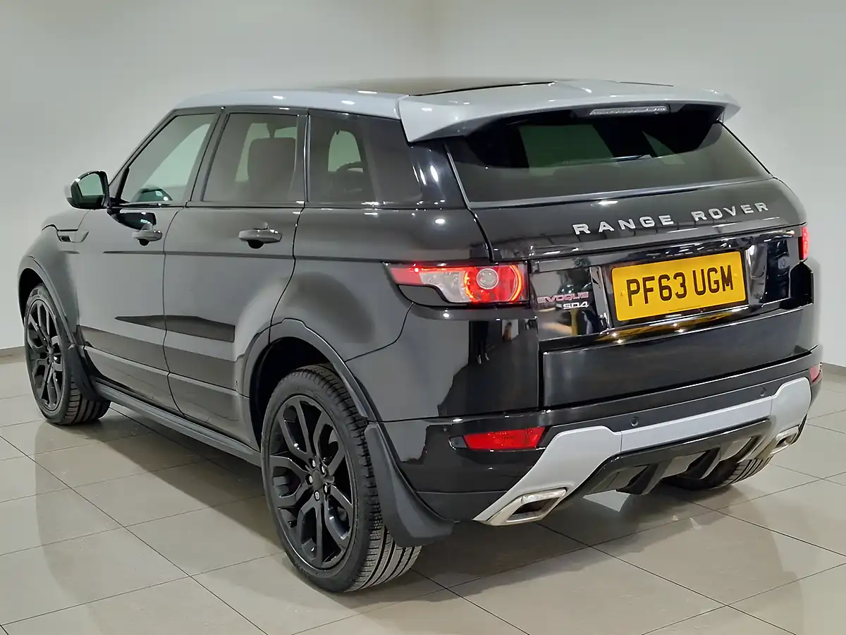 Used 2014 Land Rover Range Rover Evoque Dynamic Santorini Black - Interior and Exterior details 4
