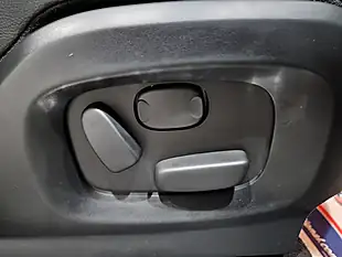 Used 2014 Land Rover Range Rover Evoque Dynamic Santorini Black - Interior and Exterior details 11