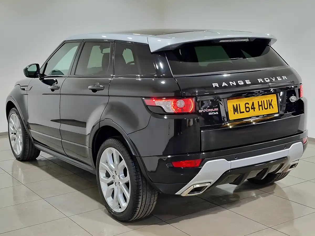Used 2014 Land Rover Range Rover Evoque Dynamic Santorini Black - Interior and Exterior details 4