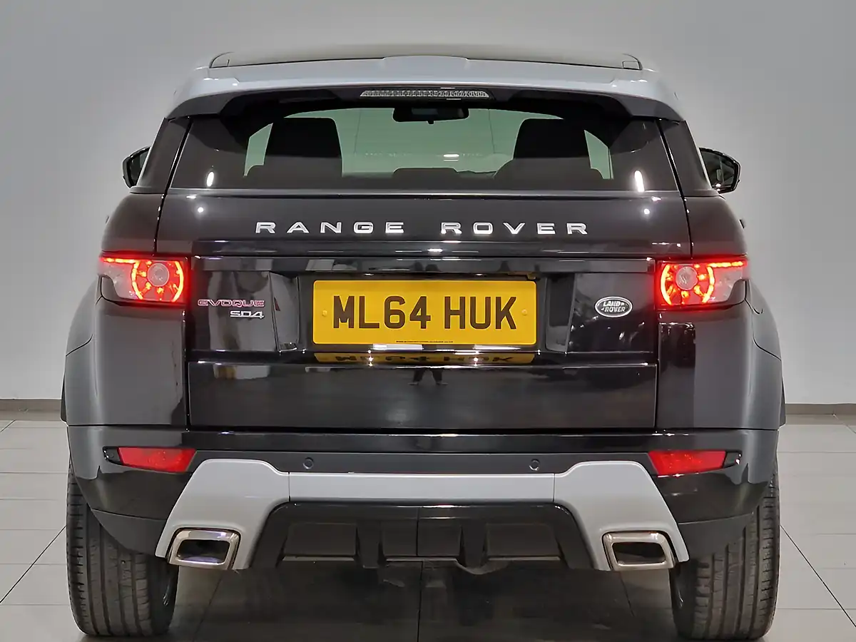 Used 2014 Land Rover Range Rover Evoque Dynamic Santorini Black - Interior and Exterior details 5