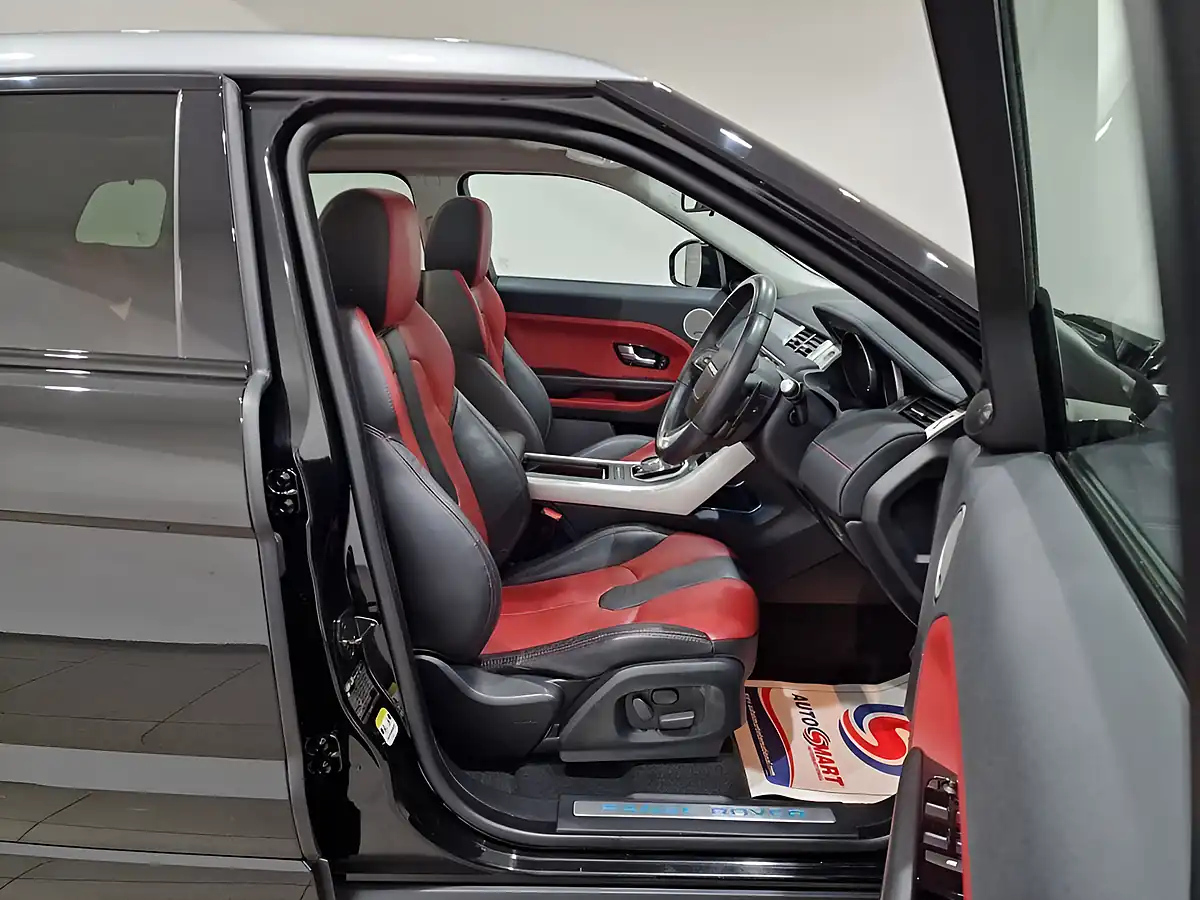 Used 2014 Land Rover Range Rover Evoque Dynamic Santorini Black - Interior and Exterior details 9