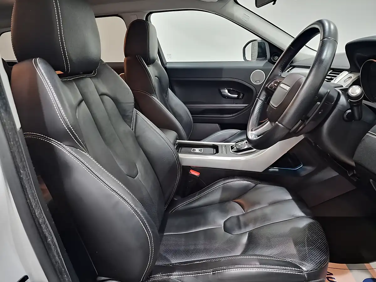 Used 2014 Land Rover Range Rover Evoque Dynamic White - Interior and Exterior details 10