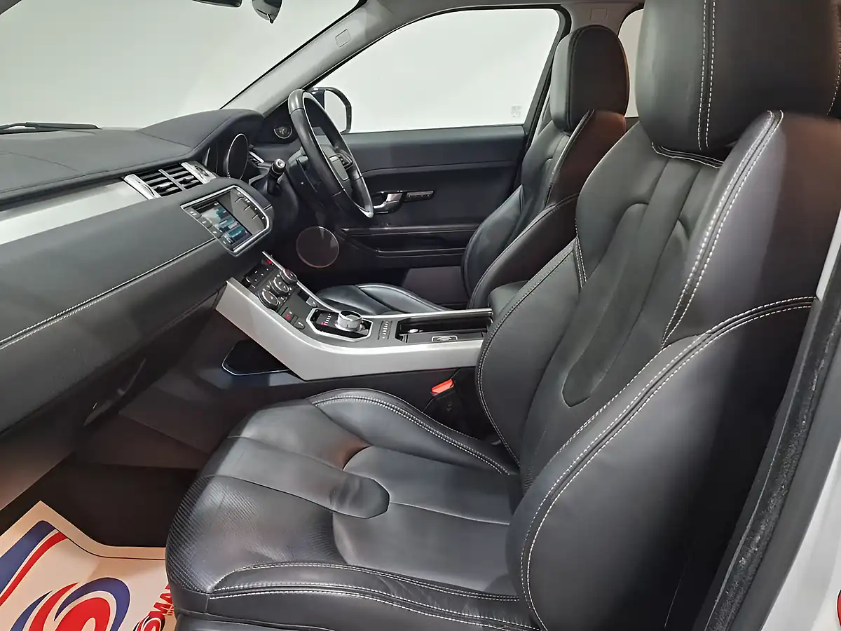 Used 2014 Land Rover Range Rover Evoque Dynamic White - Interior and Exterior details 17