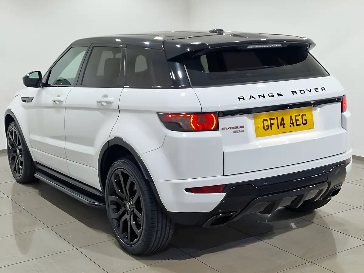 Used 2014 Land Rover Range Rover Evoque Dynamic White - Interior and Exterior details 4