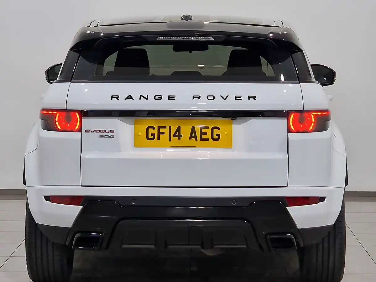 Used 2014 Land Rover Range Rover Evoque Dynamic White - Interior and Exterior details 5