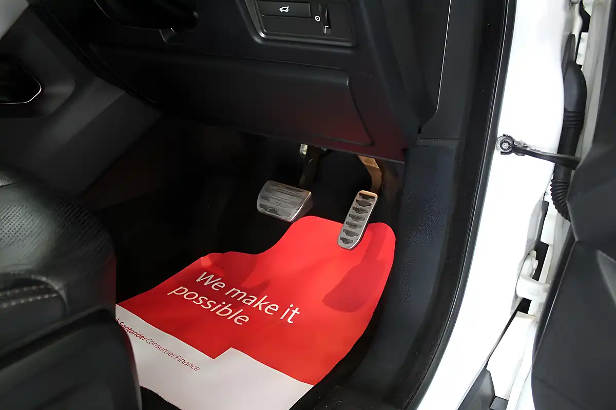 Used 2014 Land Rover Range Rover Evoque Dynamic White - Interior and Exterior details 18