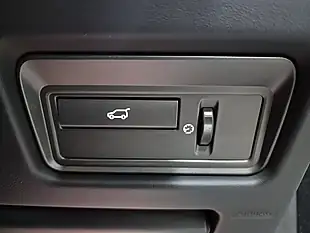 Used 2014 Land Rover Range Rover Evoque Dynamic White - Interior and Exterior details 17