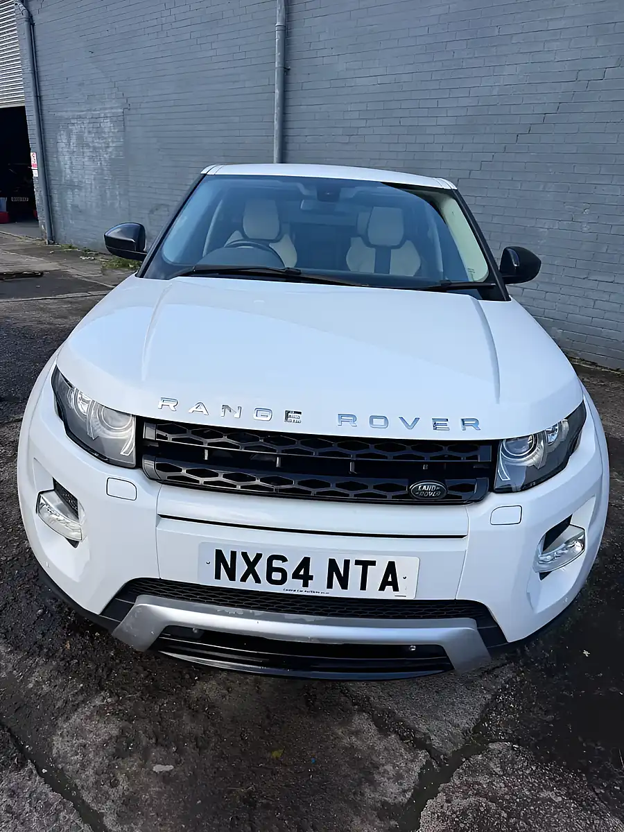 Used 2014 Land Rover Range Rover Evoque Dynamic White - Interior and Exterior details 9