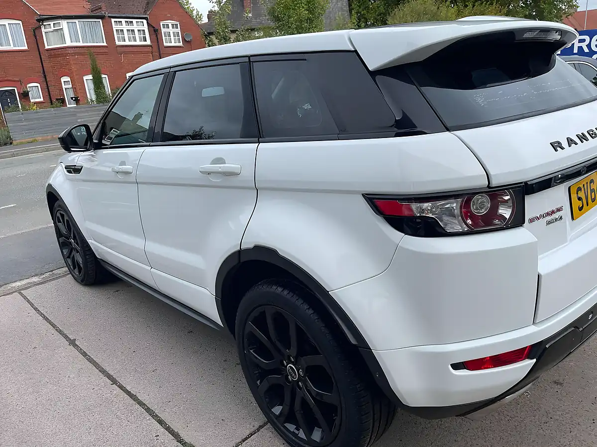 Used 2014 Land Rover Range Rover Evoque Dynamic White - Interior and Exterior details 18