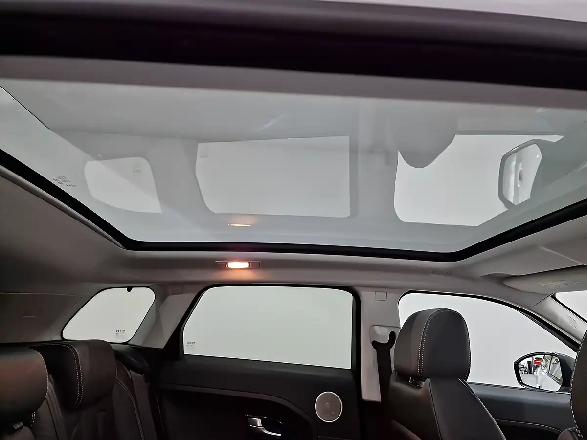 Used 2014 Land Rover Range Rover Evoque Dynamic White - Interior and Exterior details 17