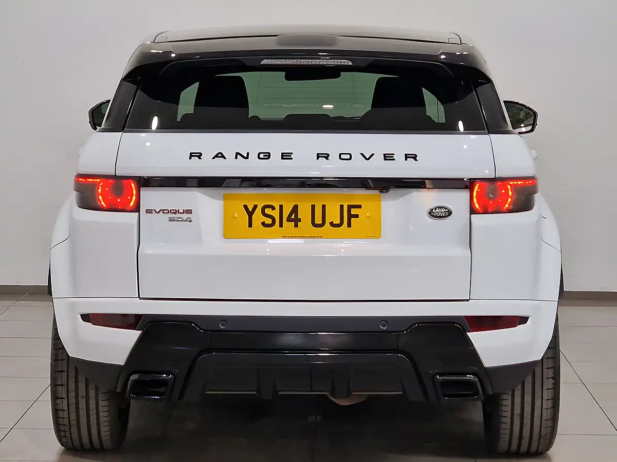 Used 2014 Land Rover Range Rover Evoque Dynamic White - Interior and Exterior details 5
