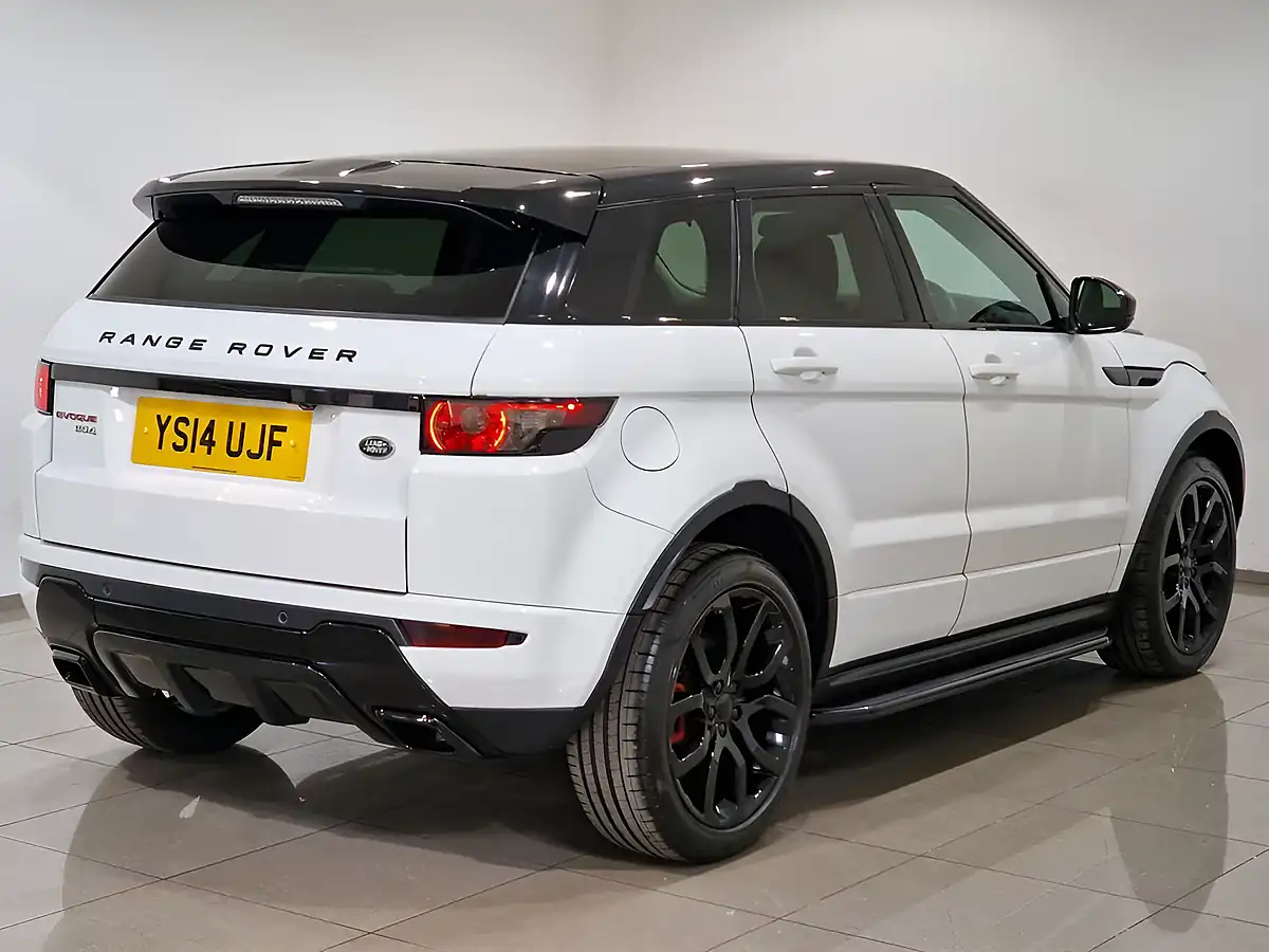 Used 2014 Land Rover Range Rover Evoque Dynamic White - Interior and Exterior details 6
