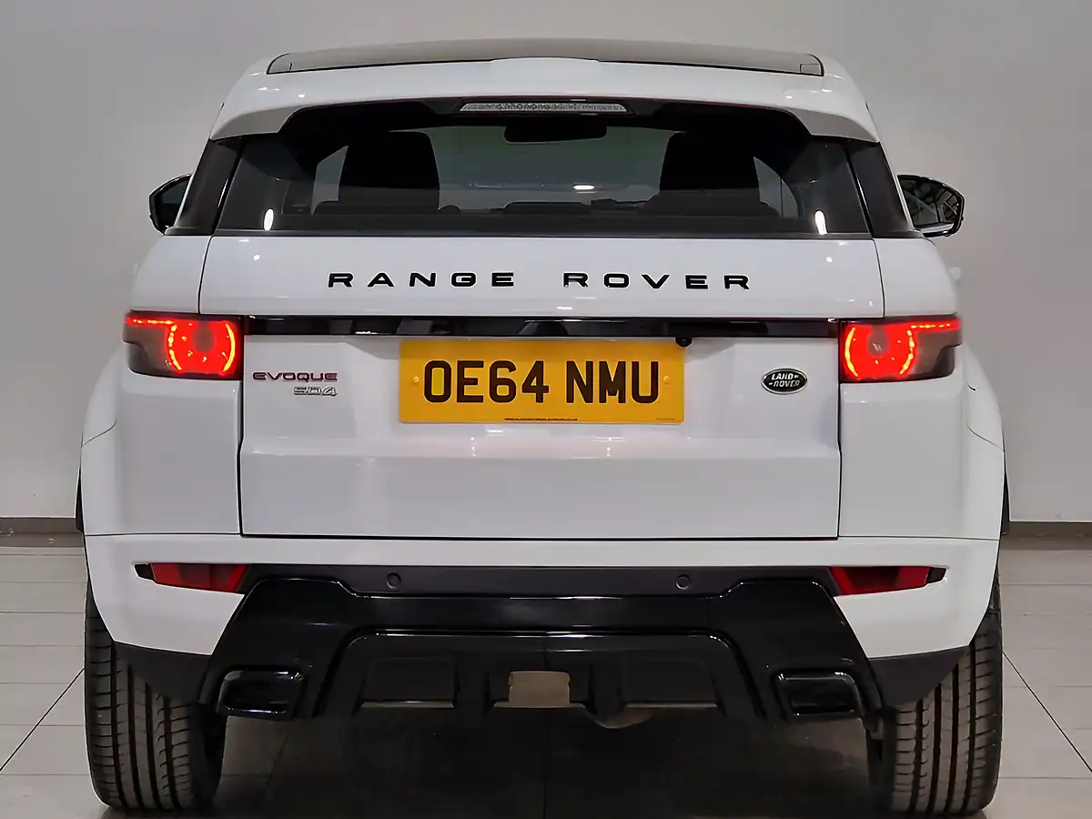 Used 2014 Land Rover Range Rover Evoque Dynamic White - Interior and Exterior details 5