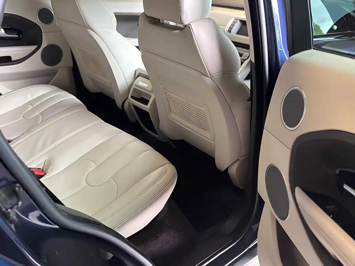Used 2014 Land Rover Range Rover Evoque Prestige Lux Blue - Interior and Exterior details 17