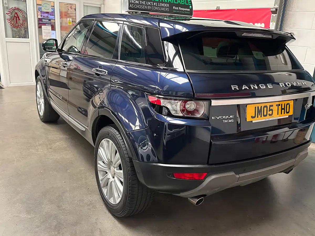 Used 2014 Land Rover Range Rover Evoque Prestige Lux Blue - Interior and Exterior details 4