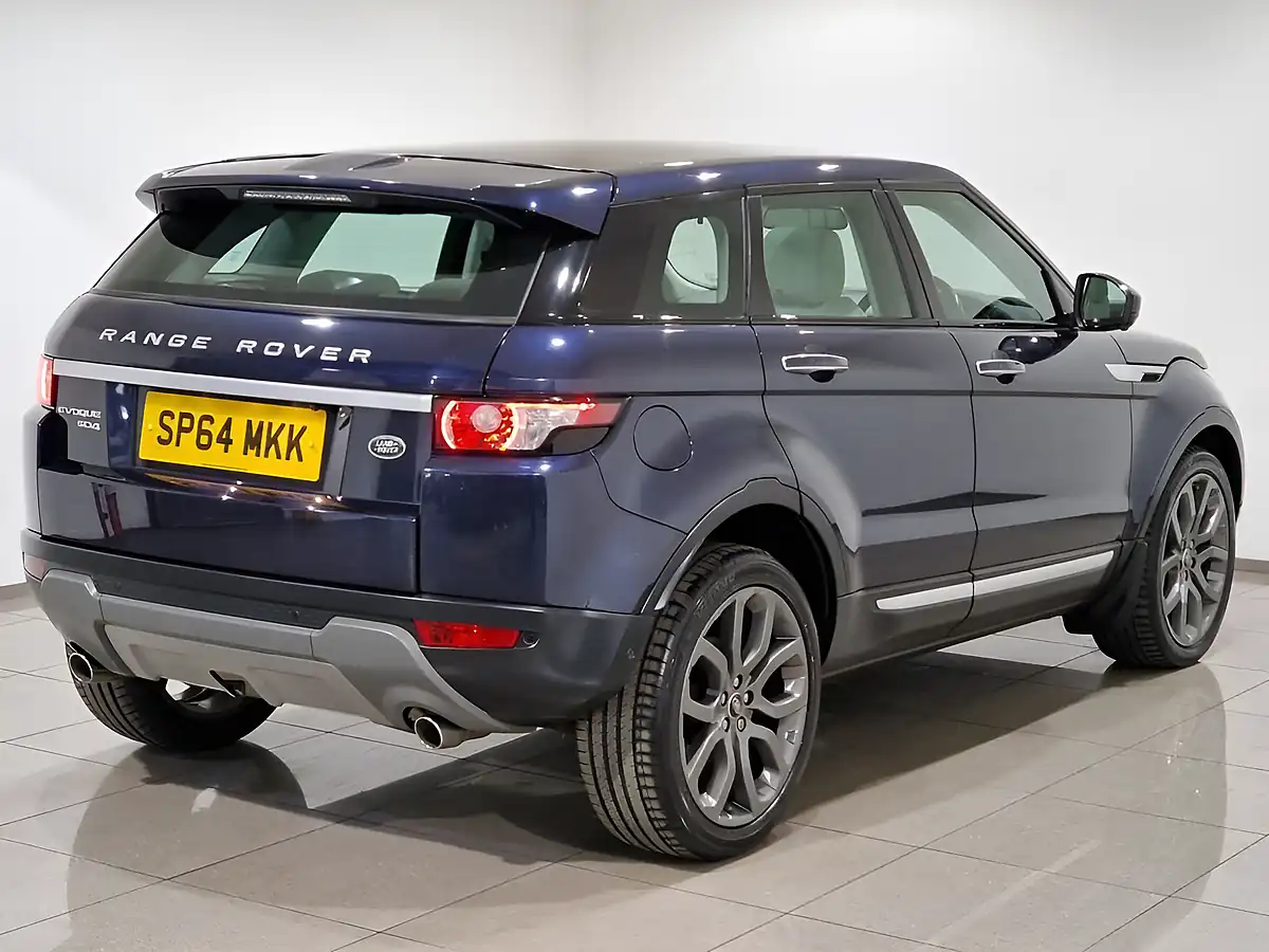 Used 2014 Land Rover Range Rover Evoque Prestige Lux Loire Blue - Interior and Exterior details 6