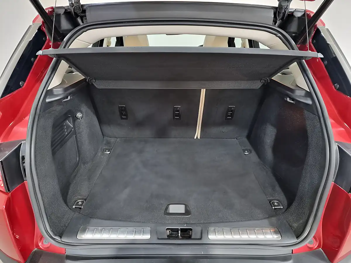 Used 2014 Land Rover Range Rover Evoque Prestige Red - Interior and Exterior details 11