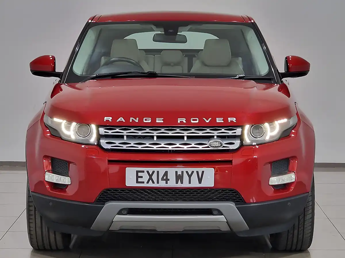 Used 2014 Land Rover Range Rover Evoque Prestige Red - Interior and Exterior details 2
